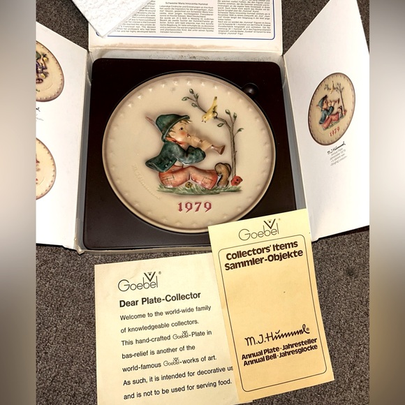 **6/$20** Vintage 1979 Goebel MJ Hummel Annual Collector Plate - Picture 1 of 5